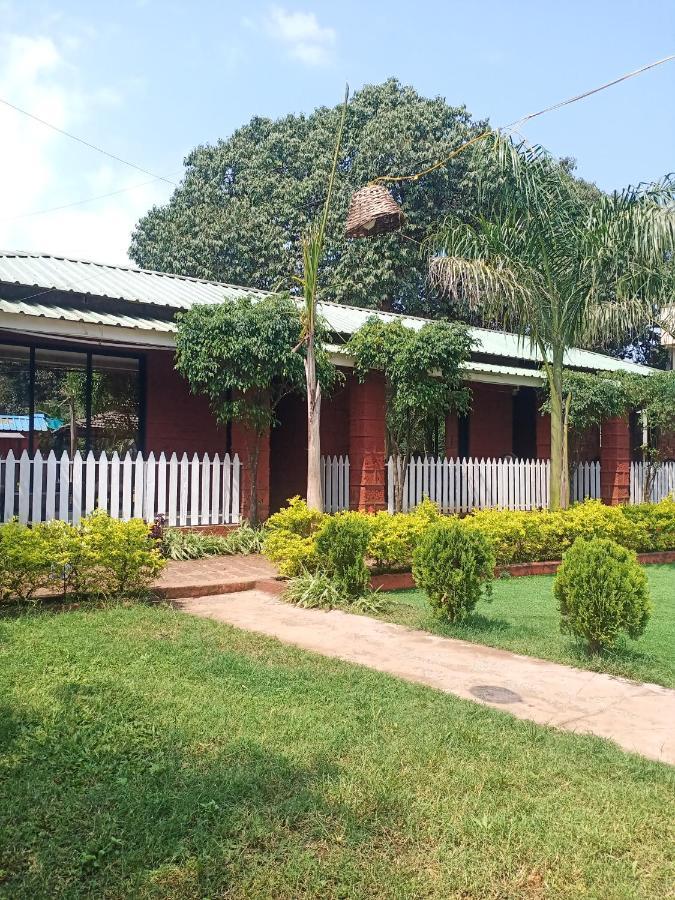 Hotel Oakwood Mahabaleshwar Exterior photo