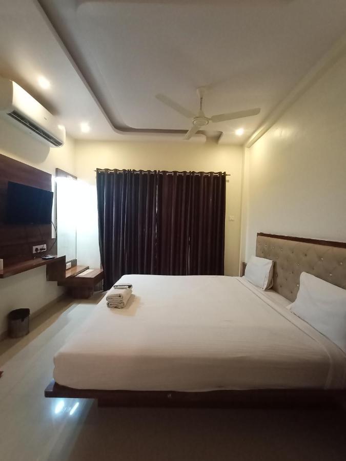 Hotel Oakwood Mahabaleshwar Exterior photo