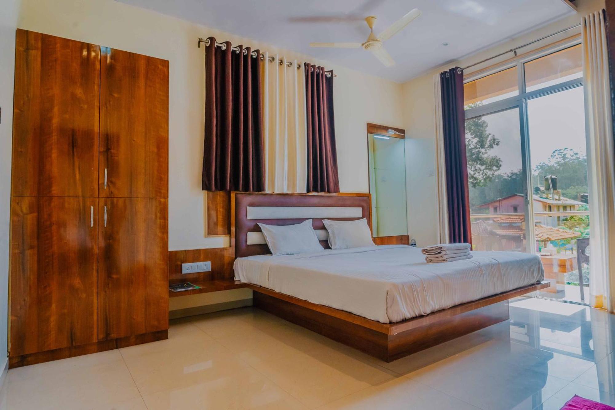 Hotel Oakwood Mahabaleshwar Room photo