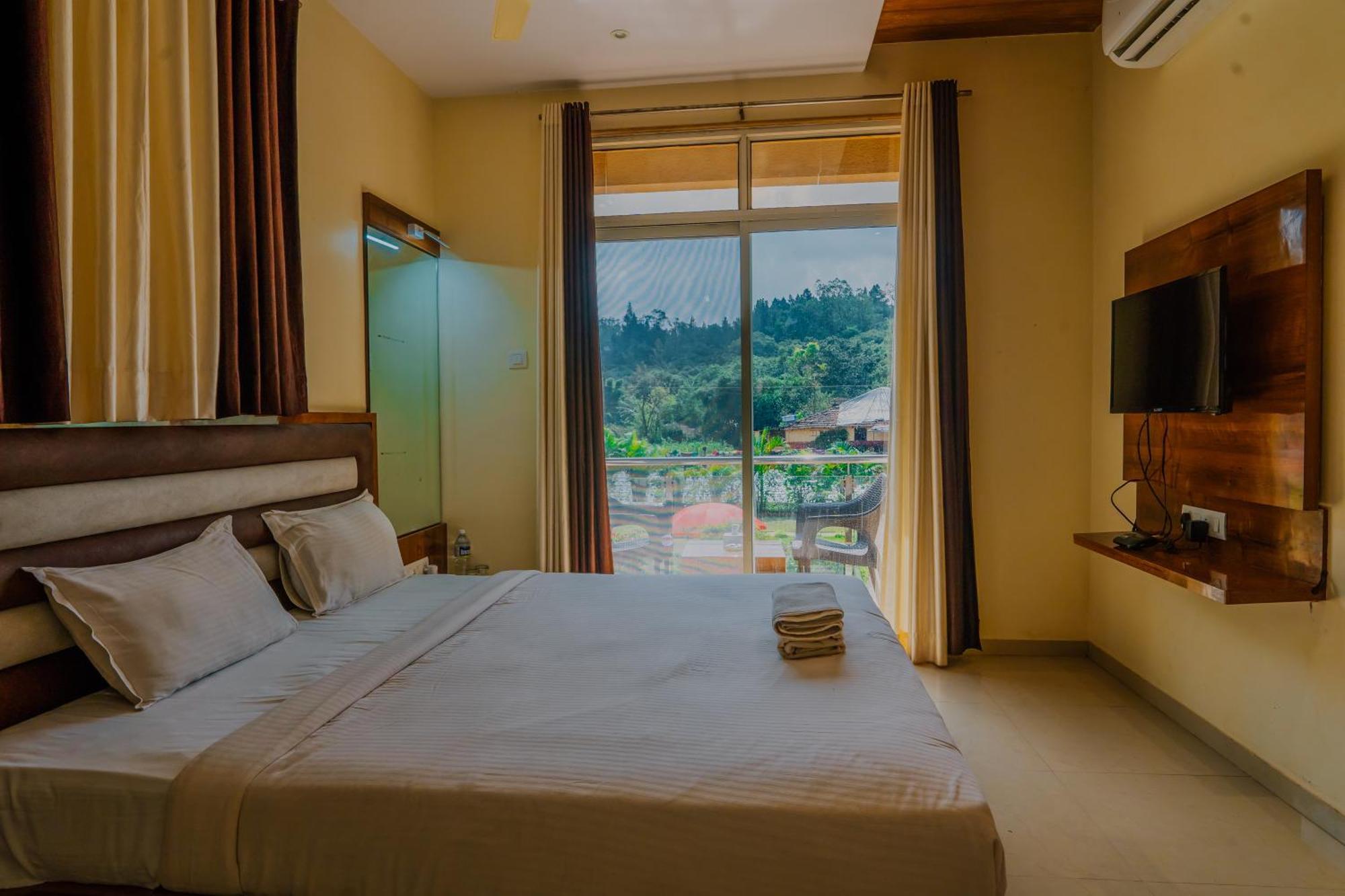 Hotel Oakwood Mahabaleshwar Exterior photo