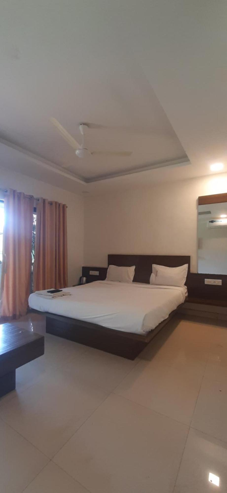 Hotel Oakwood Mahabaleshwar Exterior photo